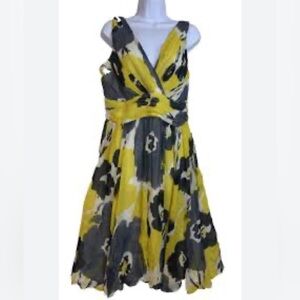 Yellow and Gray Floral V-Neck Sleeveless Dress